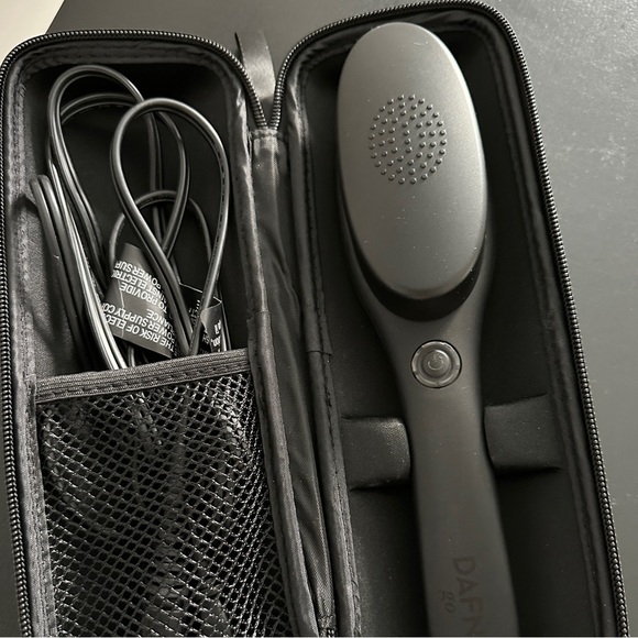 DAFNI Hair Straightning Brush - Picture 2 of 3